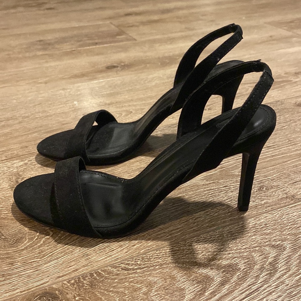 Black Sling back heels - Picture 4 of 4
